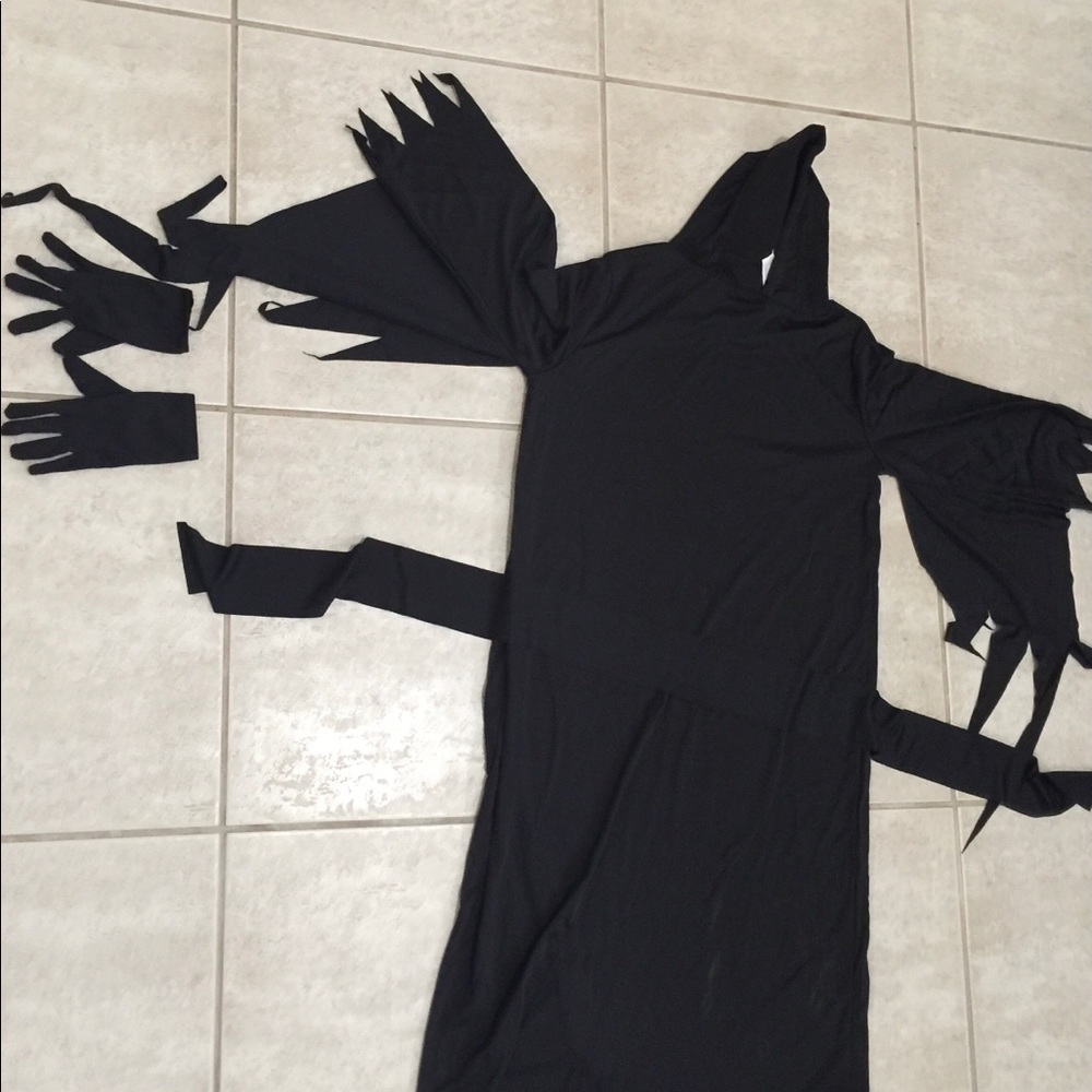 Black Terror Robe - Picture 2 of 2